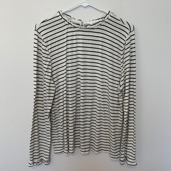 ๐ฑ 5 FOR $10. KALEIGH BLACK & WHITE STRIPED RAYON TOP SIZE XX-LARGE - Picture 1 of 4